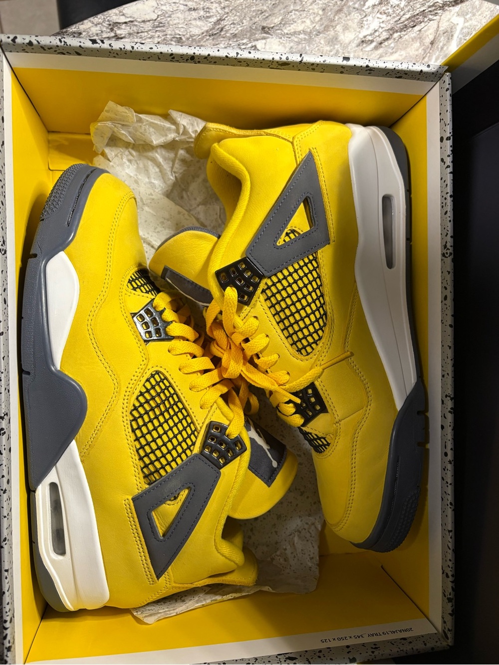 Air Jordan Retro 4 Mens “Lightning “ Yellow and Gray Sneakers size 10 - Picture 6 of 15